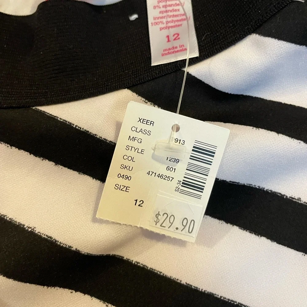 Justice NWT black white and pink skort size 12